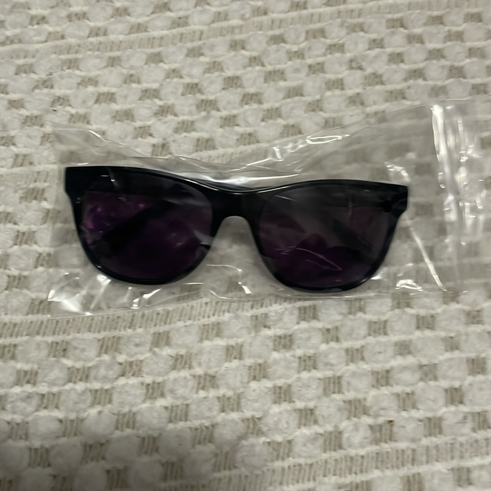Ted Baker Sunglasses - Picture 9 of 9
